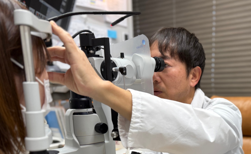 診察中の杉田院長